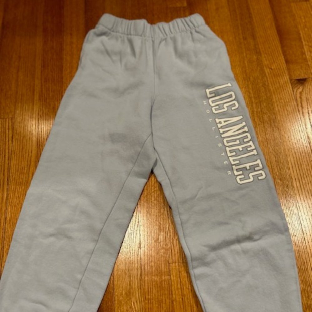 SWEATPANTS